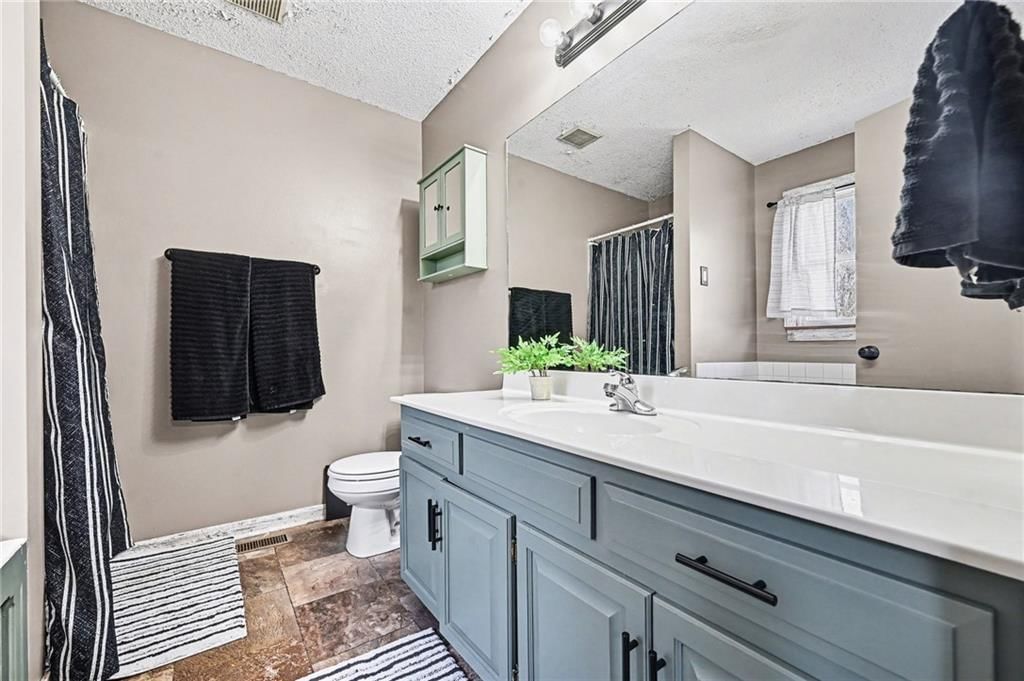 205 Rhodus Court — photo 13