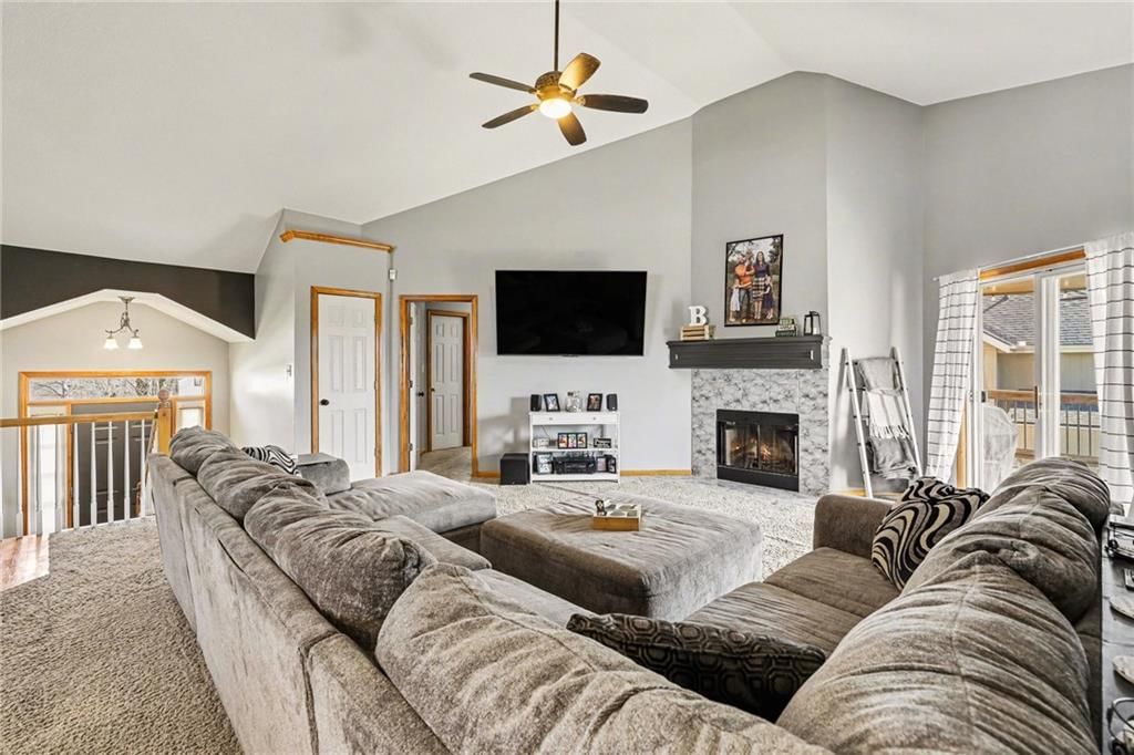 5217 NE Holiday Drive — photo 5