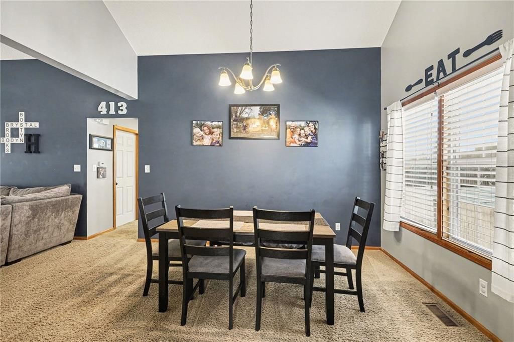 5217 NE Holiday Drive — photo 10