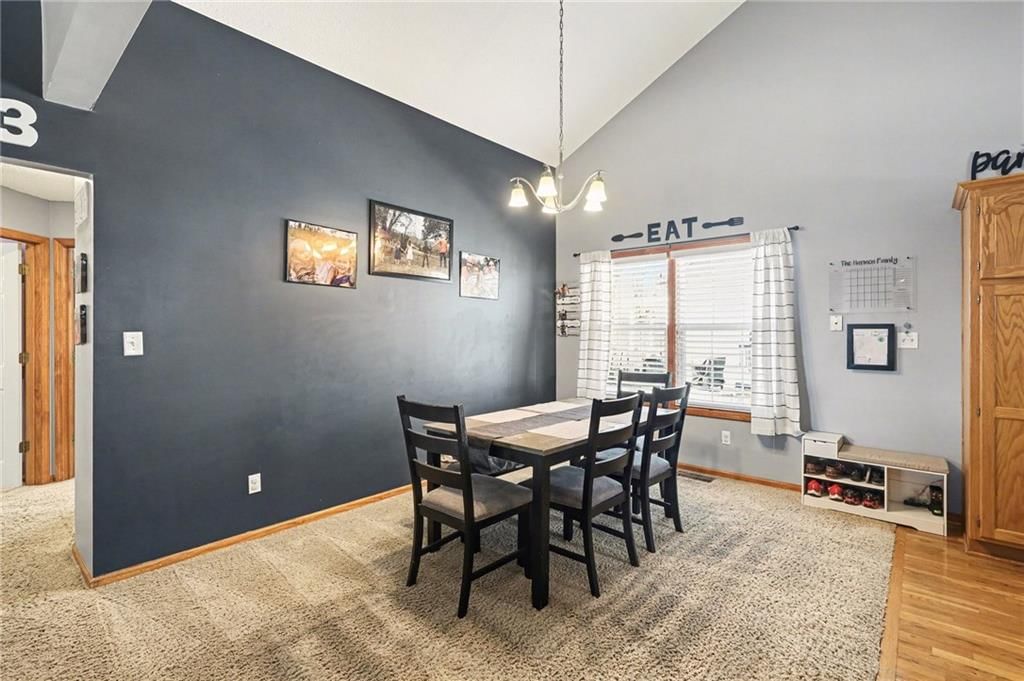 5217 NE Holiday Drive — photo 11