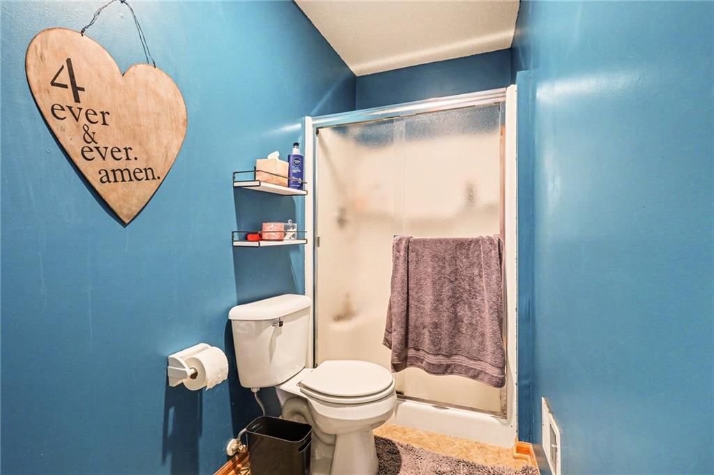 5217 NE Holiday Drive — photo 17