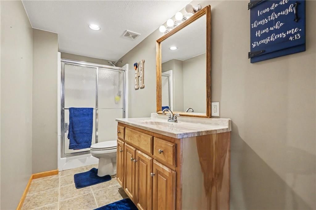 5217 NE Holiday Drive — photo 21