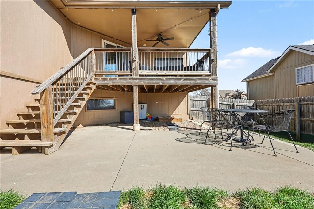 5217 NE Holiday Drive — photo 26