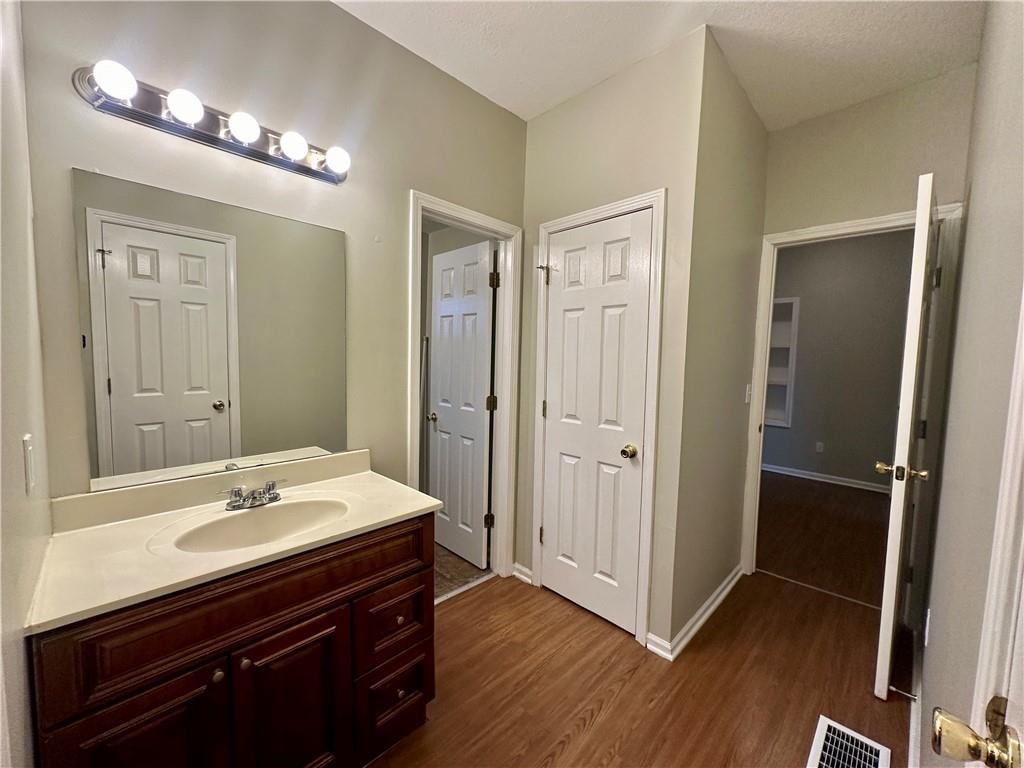 6310-6312 Raytown Road — photo 9