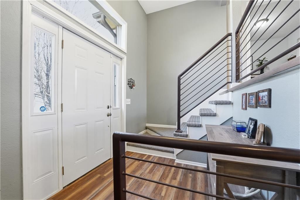 1505 Emerald Circle — photo 3