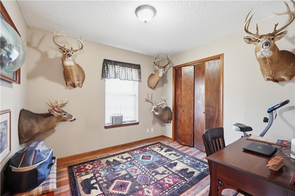 1505 Emerald Circle — photo 12