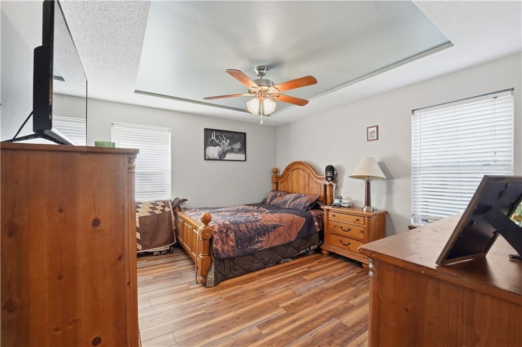 1505 Emerald Circle — photo 14