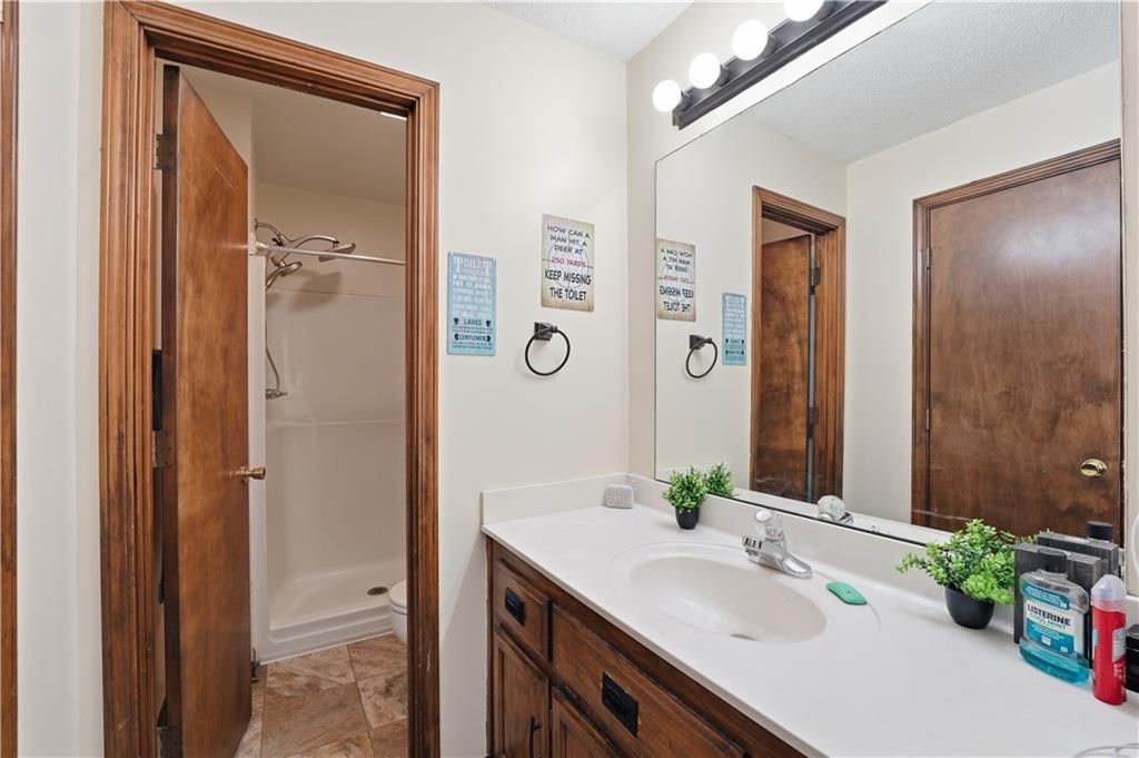 1505 Emerald Circle — photo 15