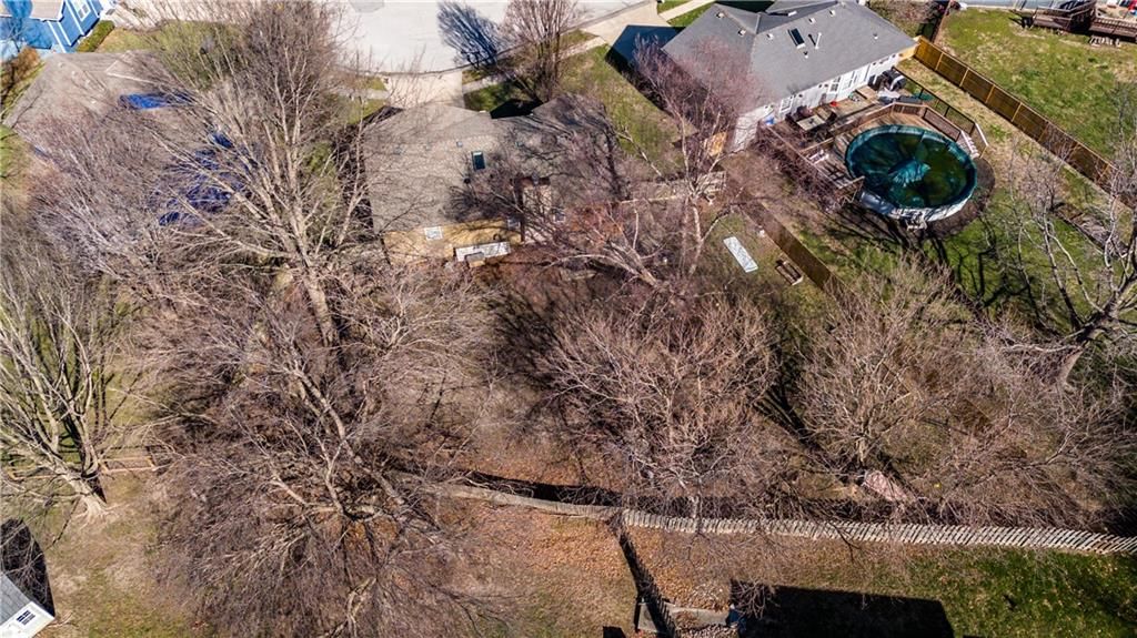 1505 Emerald Circle — photo 23