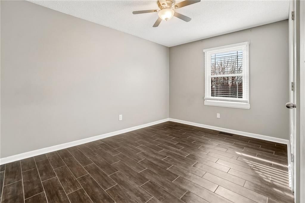 16205 Speaker Avenue — photo 13