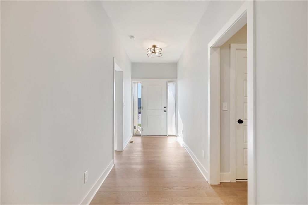 300 SW Hawthorne Court — photo 5