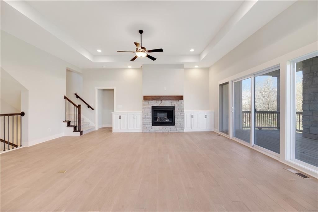 300 SW Hawthorne Court — photo 7