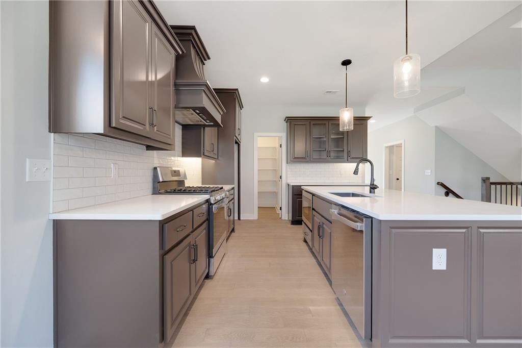 300 SW Hawthorne Court — photo 12