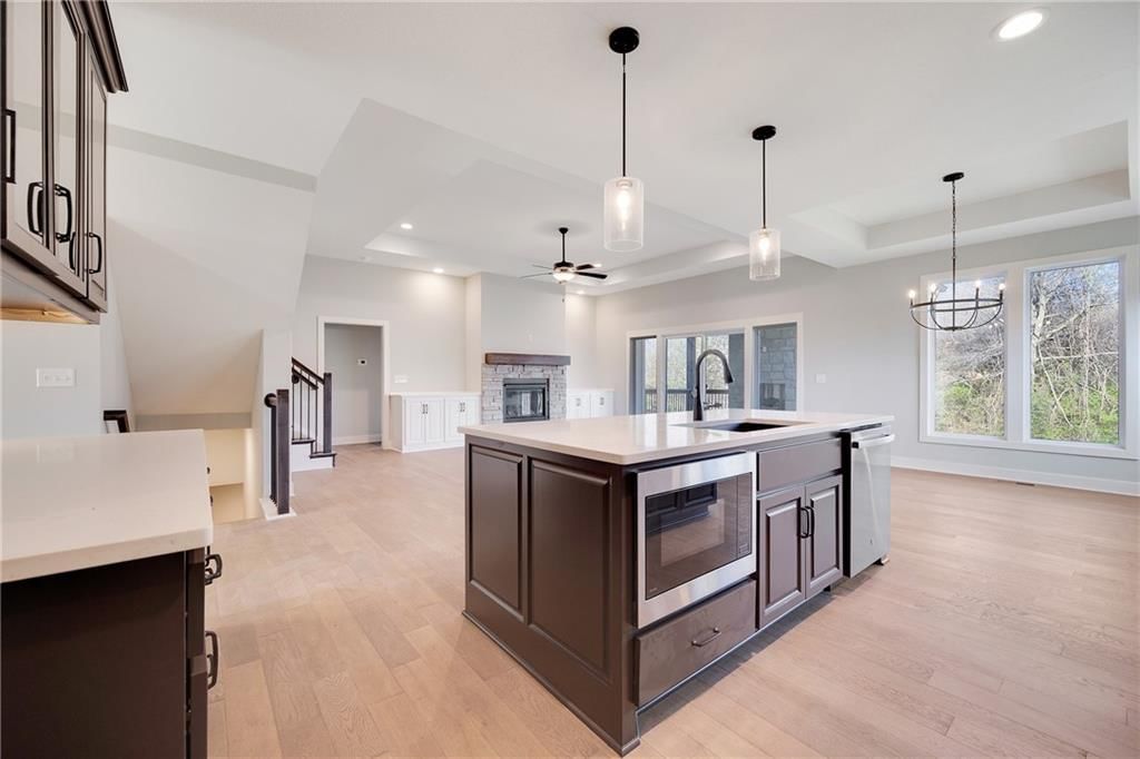 300 SW Hawthorne Court — photo 13