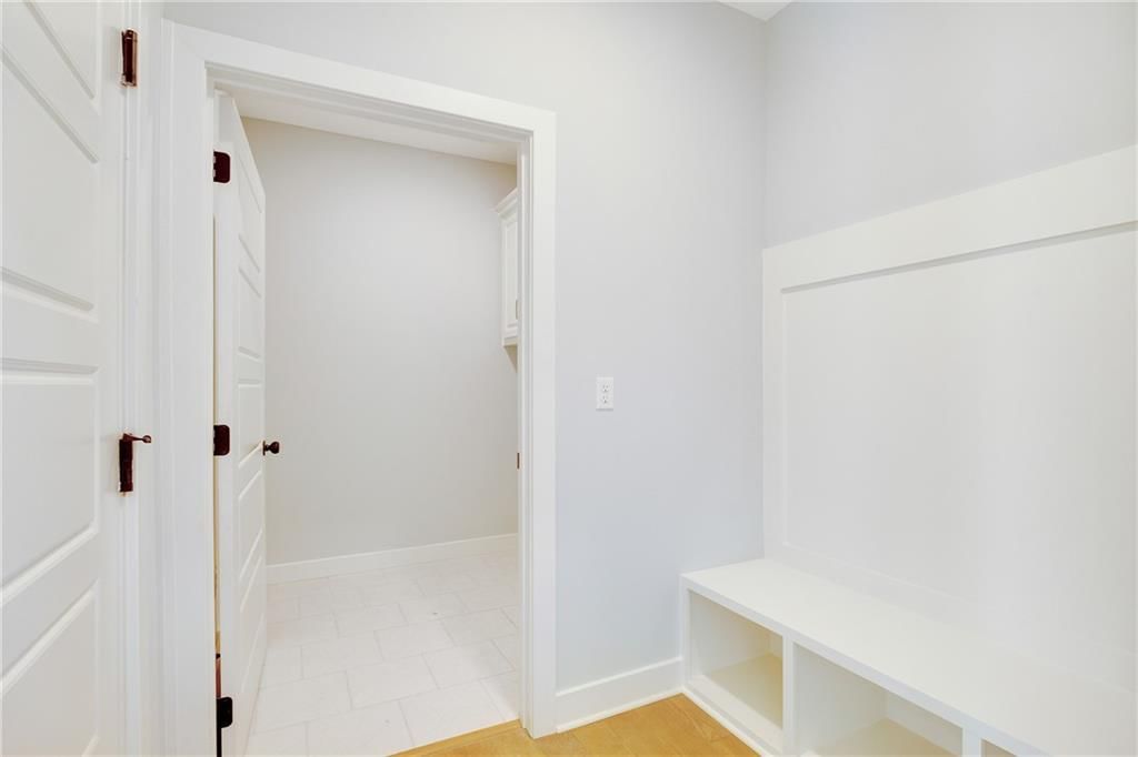 300 SW Hawthorne Court — photo 18
