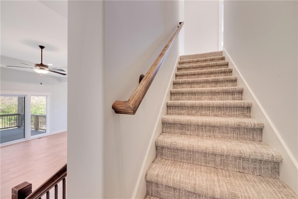 300 SW Hawthorne Court — photo 29