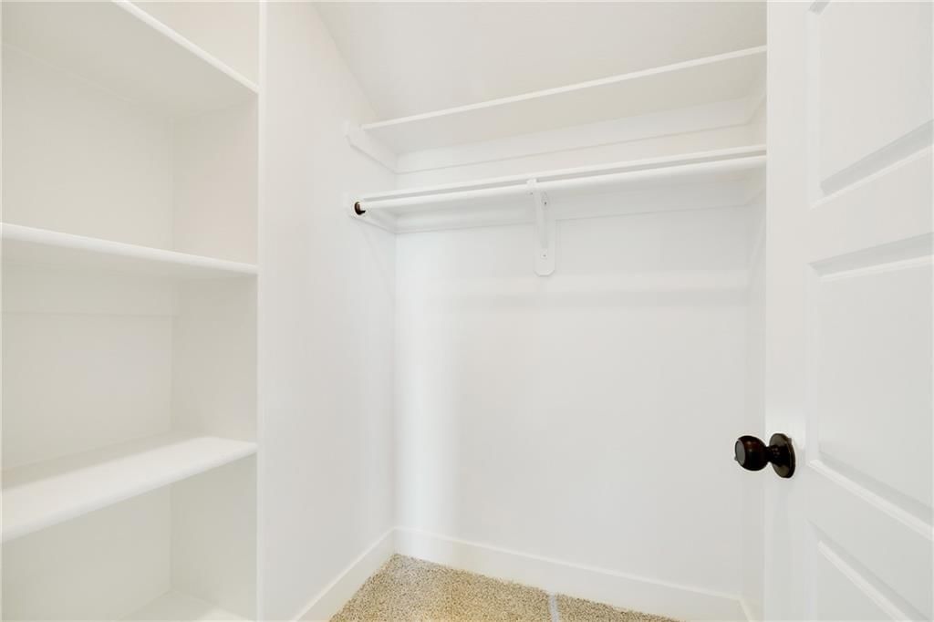 300 SW Hawthorne Court — photo 32