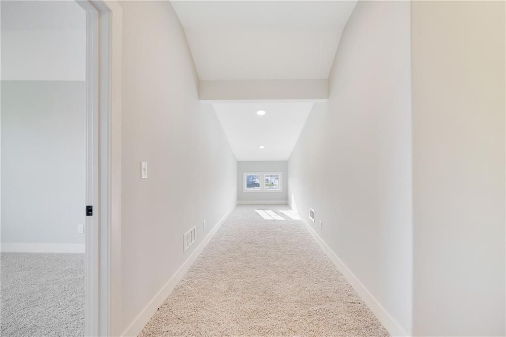 300 SW Hawthorne Court — photo 33