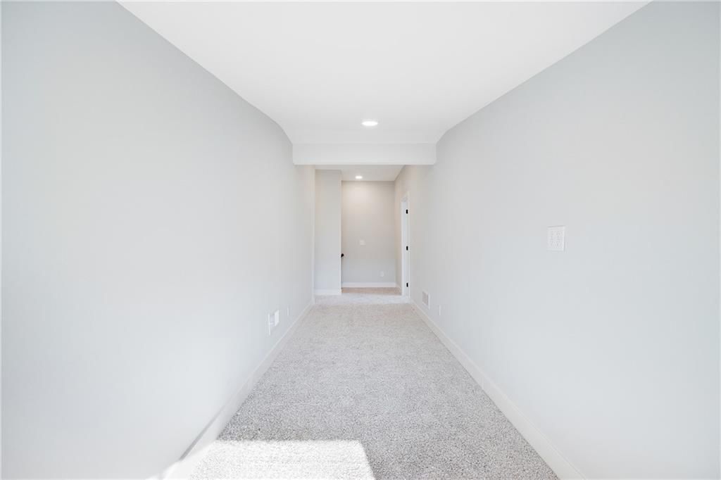 300 SW Hawthorne Court — photo 34