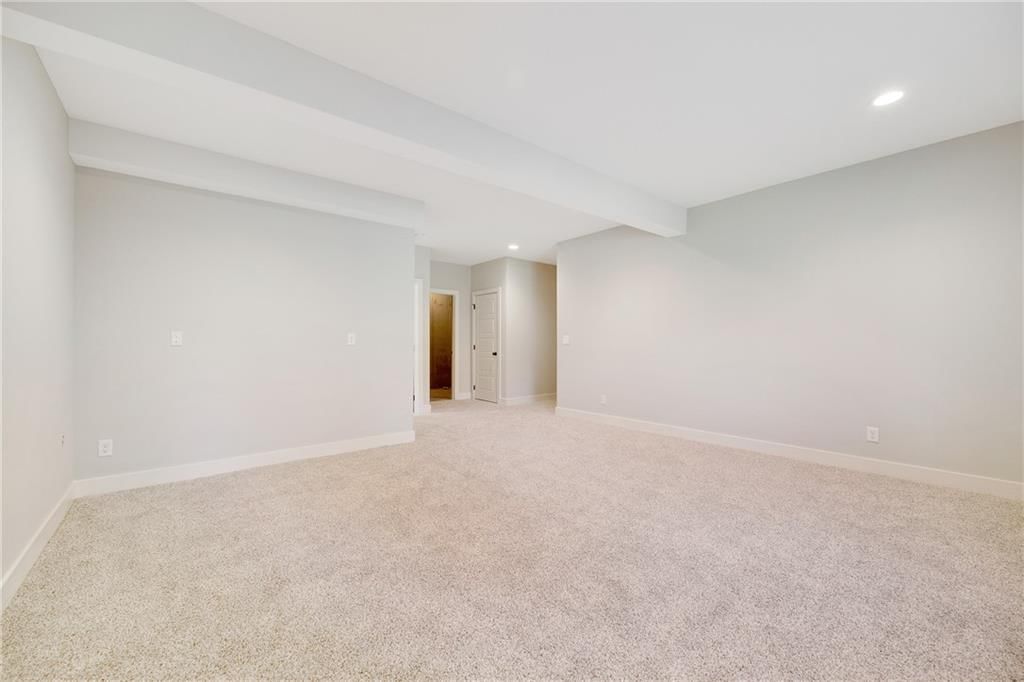 300 SW Hawthorne Court — photo 57
