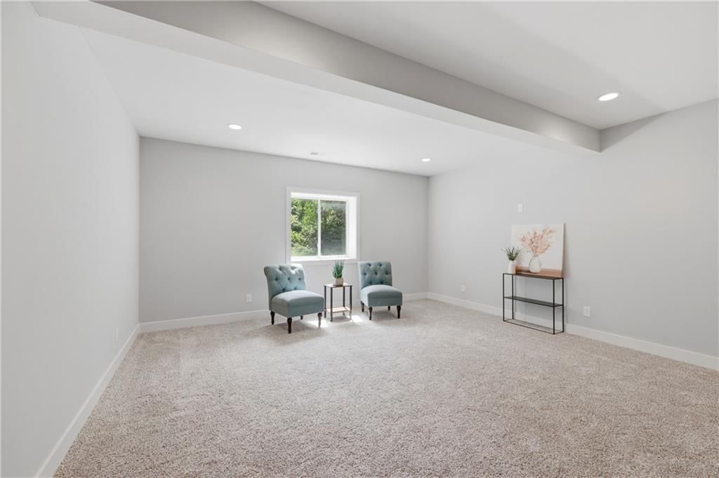 300 SW Hawthorne Court — photo 58