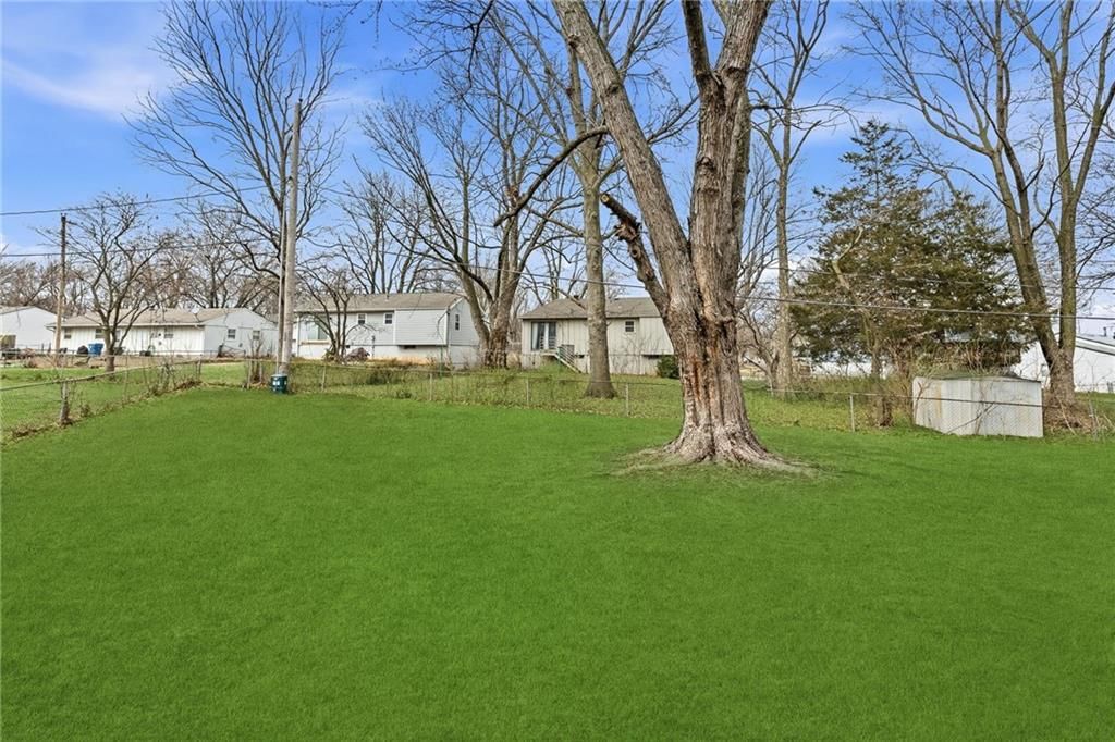 19530 E 5th Terrace Court — photo 3