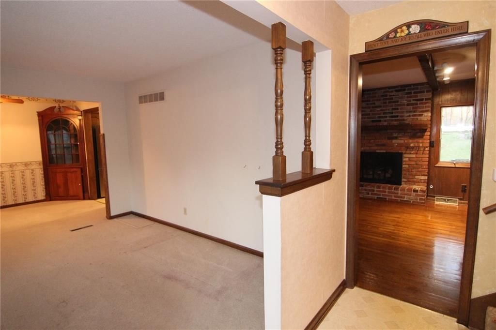 11415 W 49th Terrace — photo 2