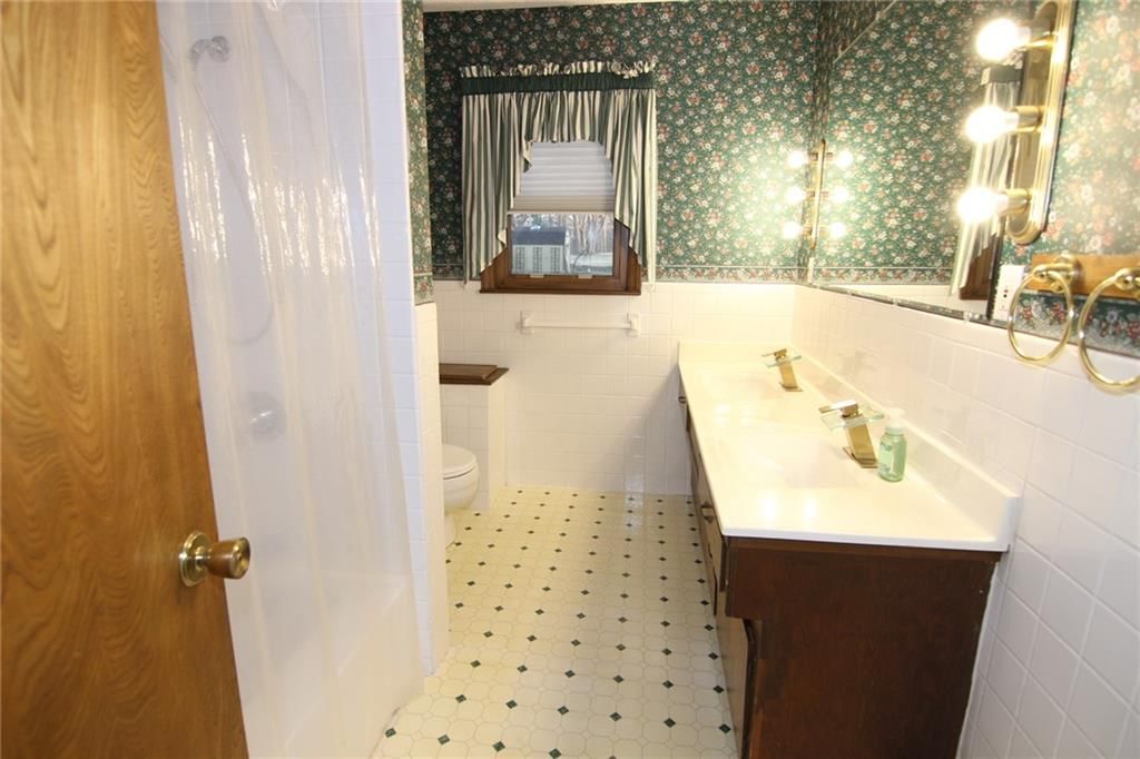 11415 W 49th Terrace — photo 19