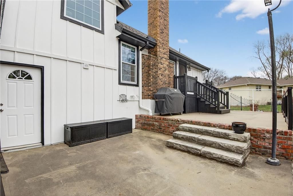 5660 Meadow Heights Drive — photo 9