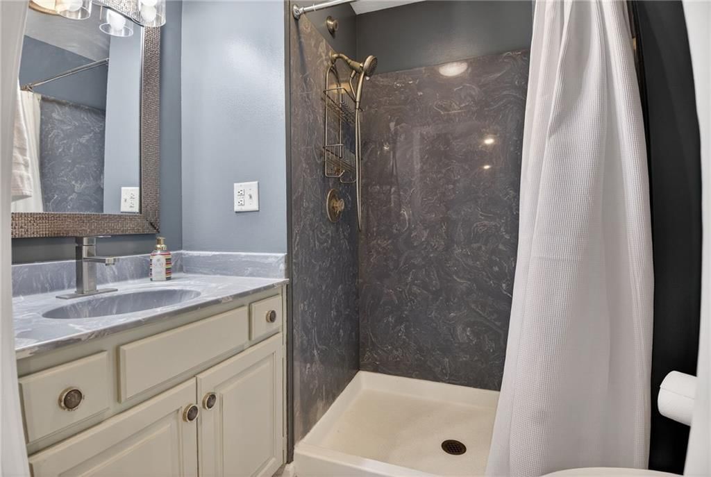 5660 Meadow Heights Drive — photo 38