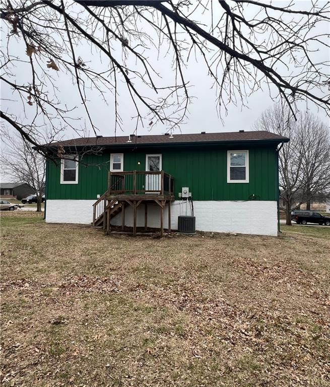 606 Younger Drive — photo 3