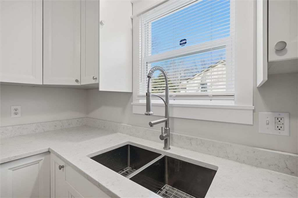 3412 N 56th Terrace — photo 10