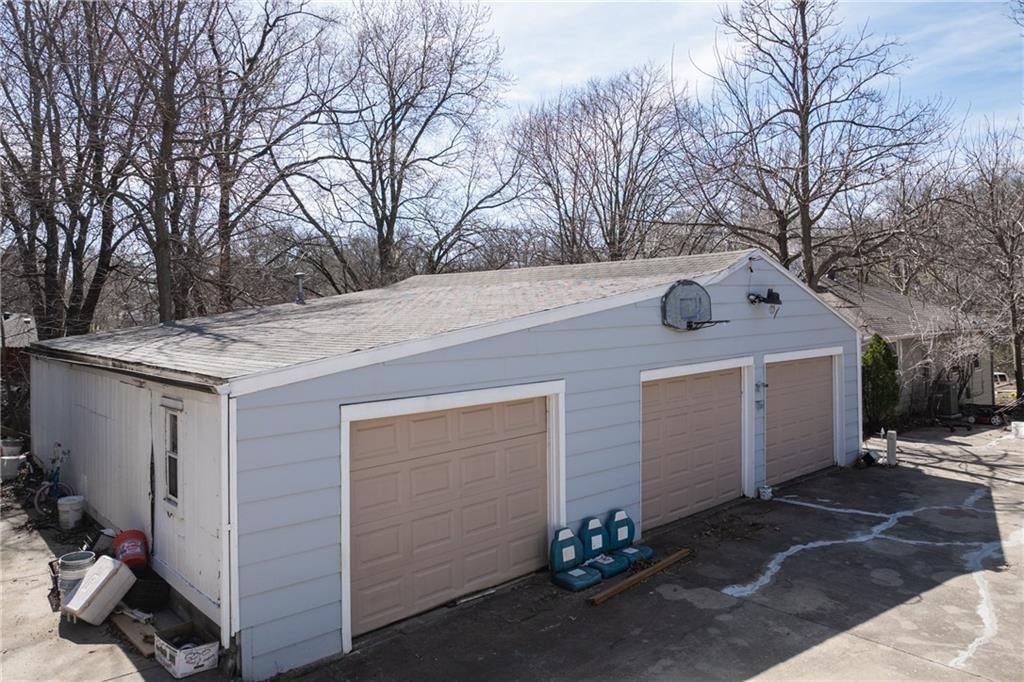 2707 Maple Avenue — photo 5