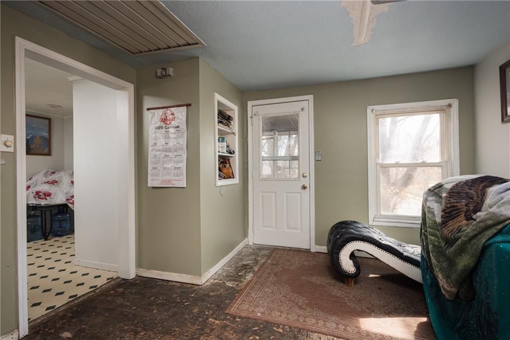 2707 Maple Avenue — photo 17