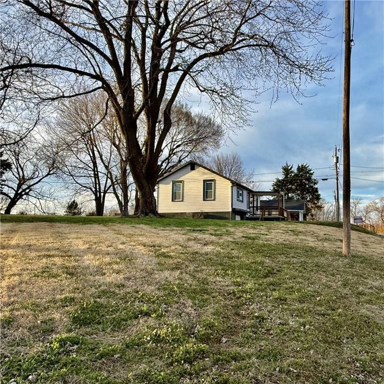 1004 N Duvall Avenue — photo 29