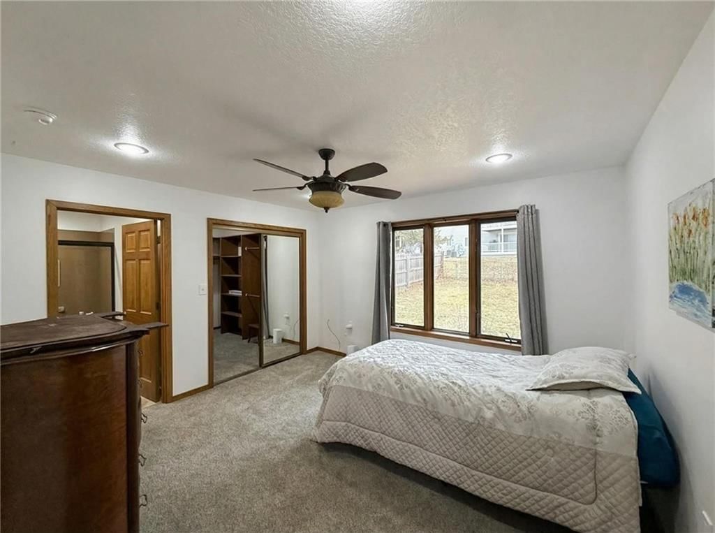 622 W EDWARDS Street — photo 7