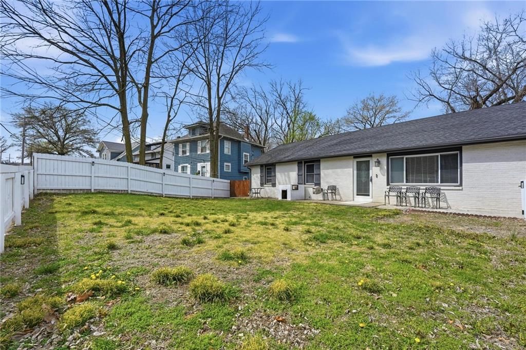 1604 Woodland Boulevard — photo 2