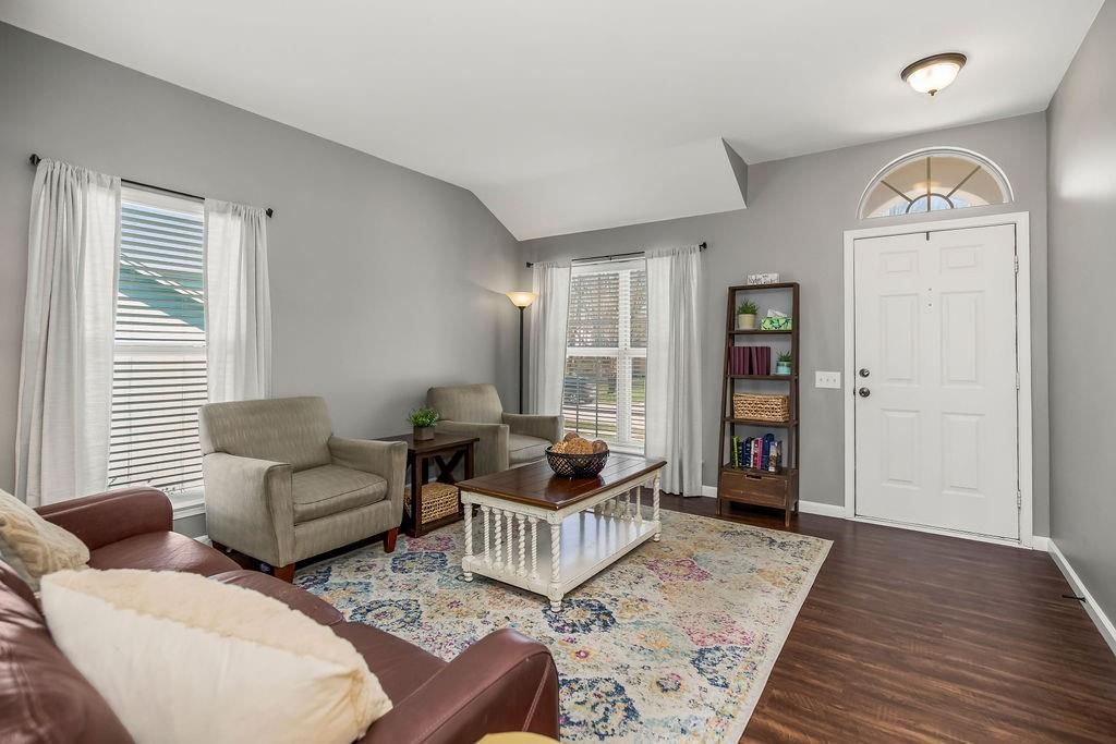 620 SE Sumpter Drive — photo 4