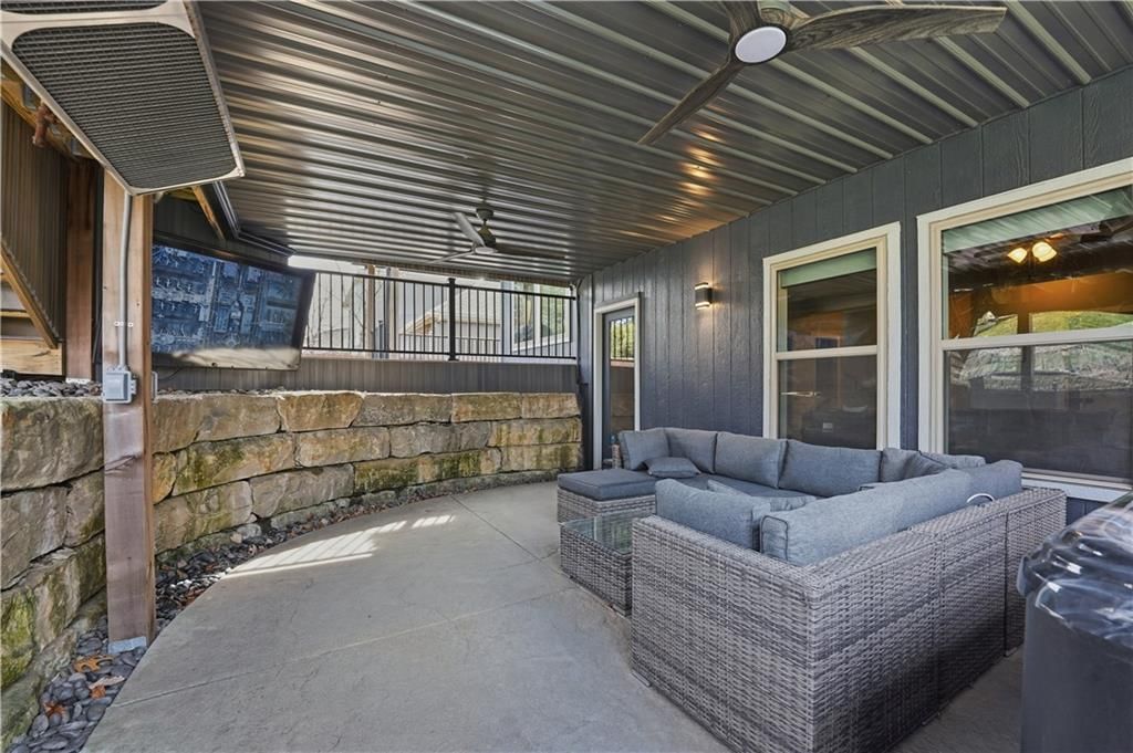 6015 N Ames Avenue — photo 3