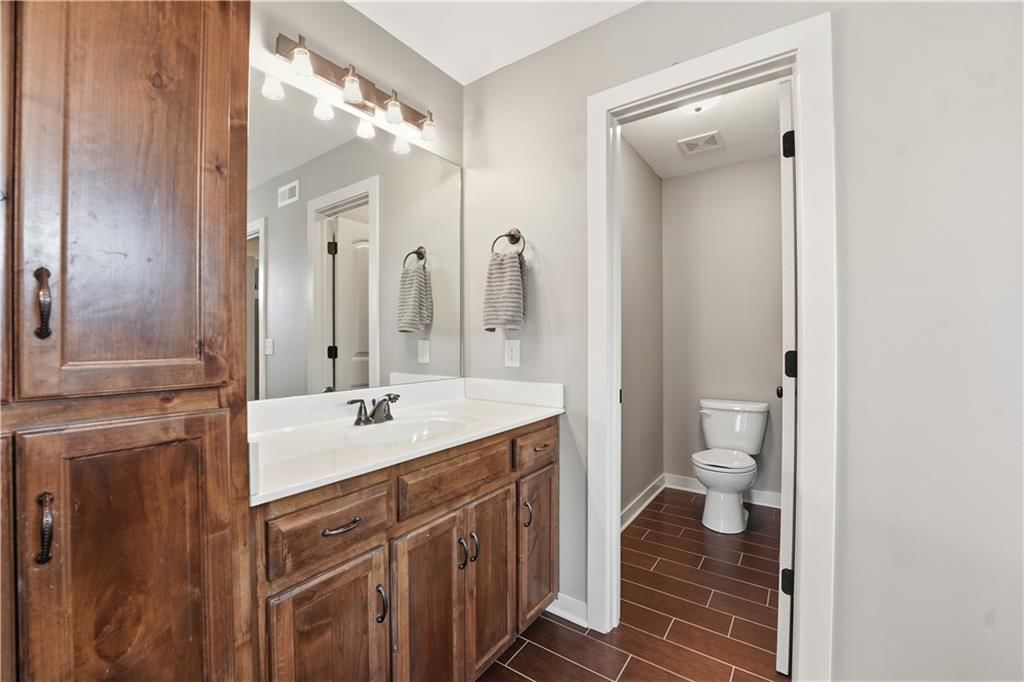 6015 N Ames Avenue — photo 18