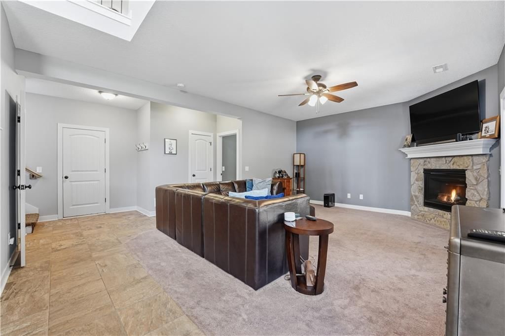 6015 N Ames Avenue — photo 27