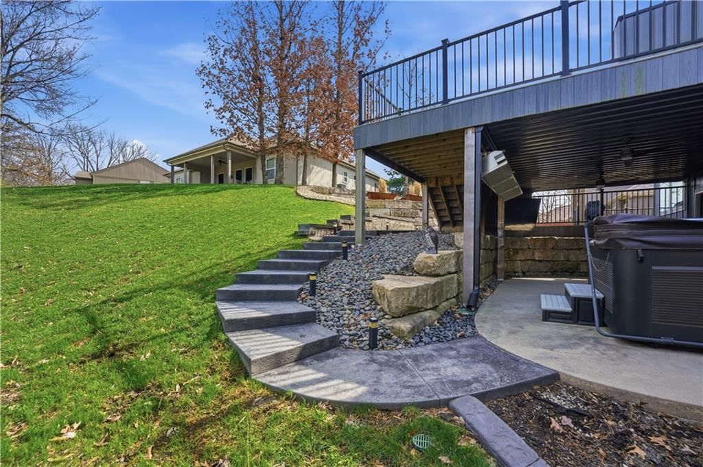 6015 N Ames Avenue — photo 37