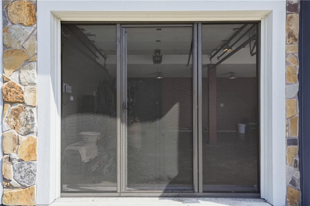 6015 N Ames Avenue — photo 43