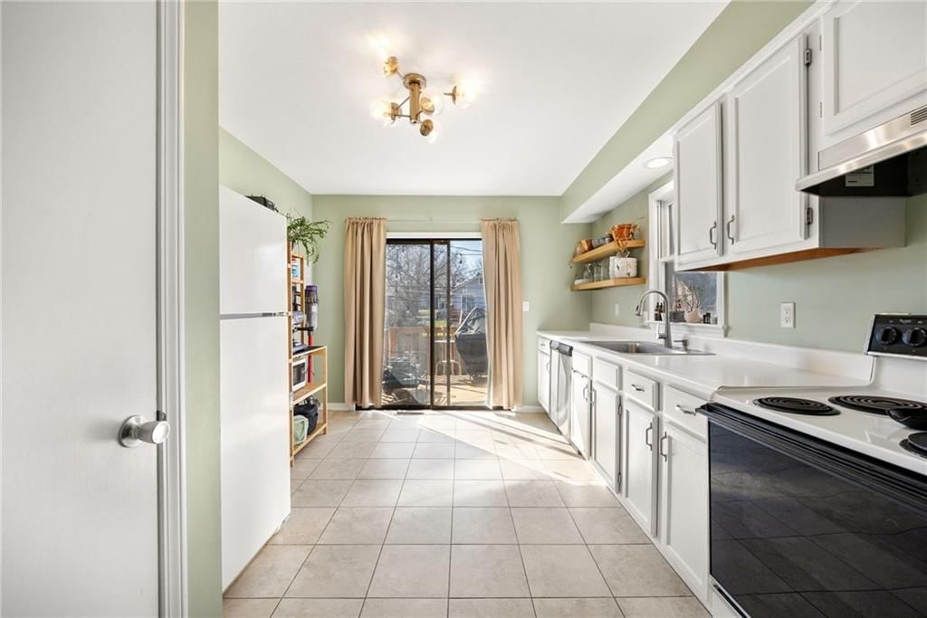 301 W 81st Terrace — photo 14