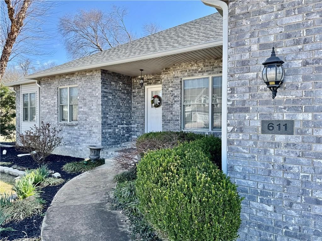 611 Deer Trail — photo 6