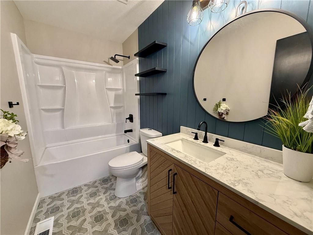1320 Pacific Avenue — photo 24