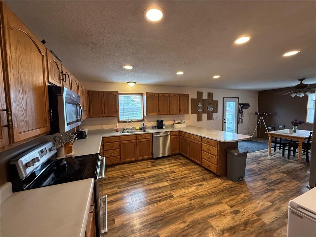 23257 Locust Street — photo 6