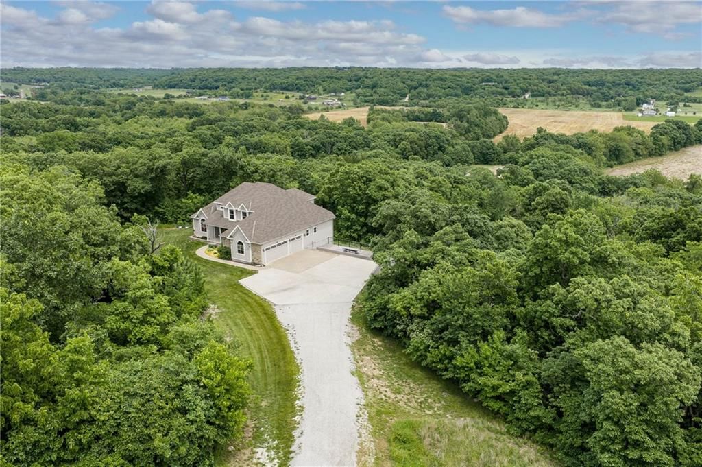 17384 Blue Moon Lane — photo 36