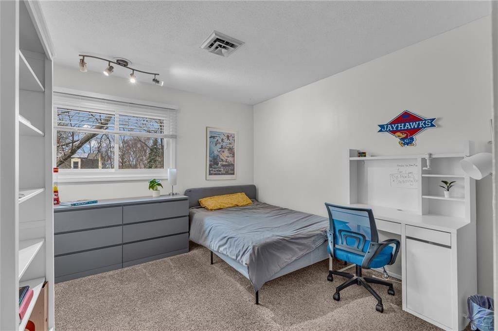 502 Millstone Drive — photo 38