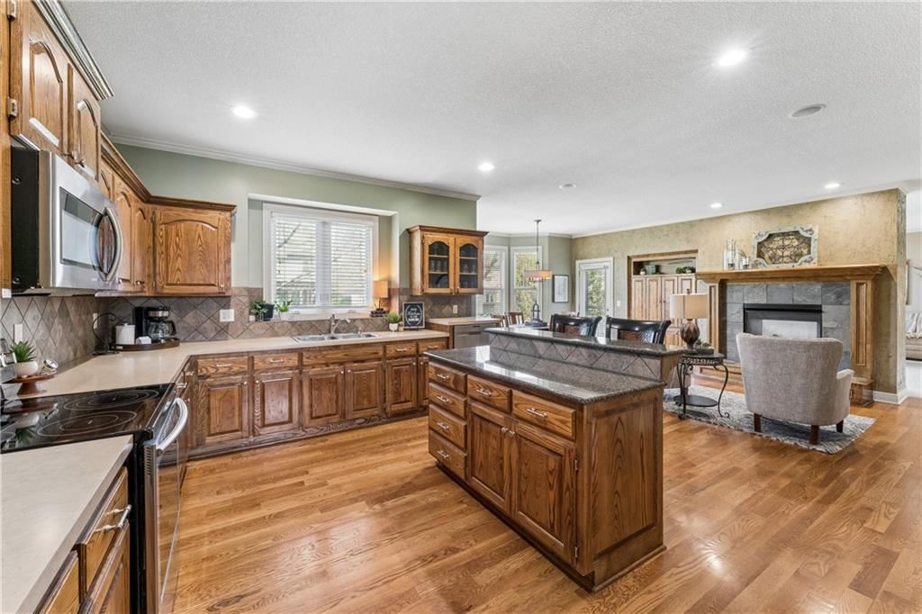 24008 W 80 Street — photo 12